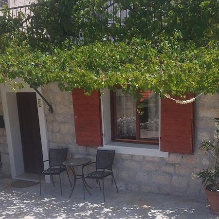 Studio Apartment Sfinga Trogir Exterior photo